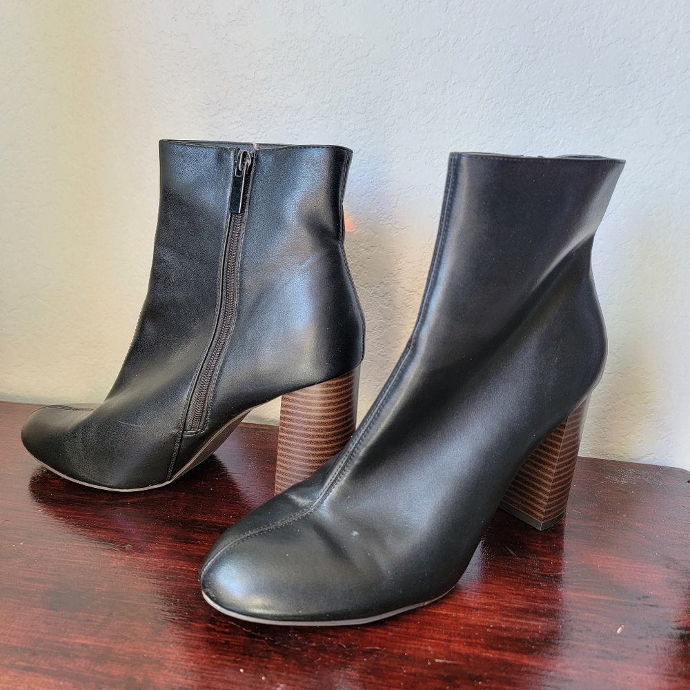 Merona Women's heeled two-tone booties